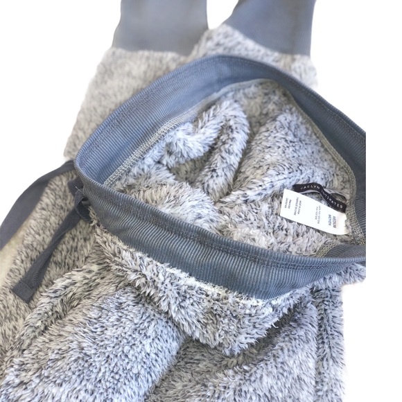 NWOT - Warm & Cozy Fluffy Grey Pyjama /Sweatpants - Picture 6 of 6